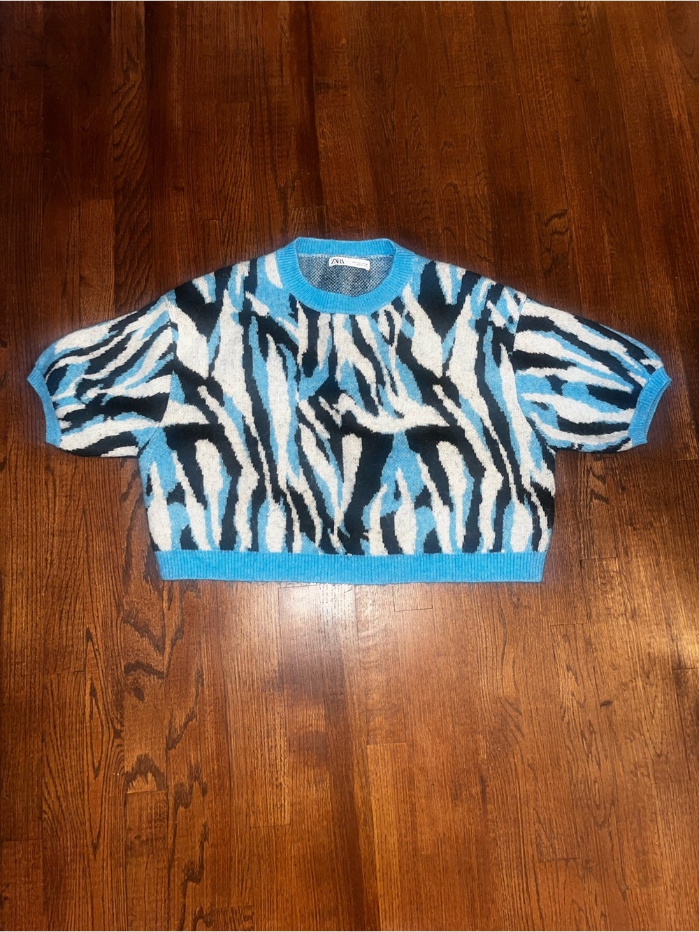 Zara Blue Zebra-Print Short Sleeve Sweater Top